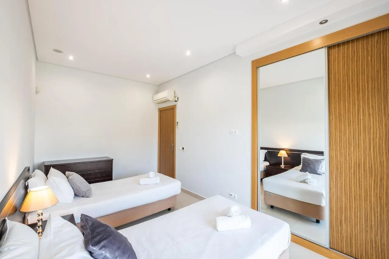 Villa Marina Sol By Atlantic Places Albufeira